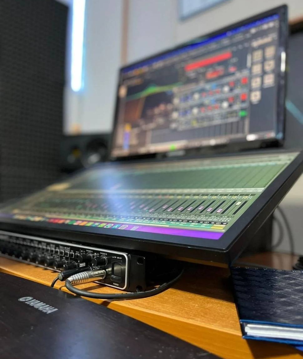 Acoustic Ground Recording Studio