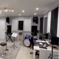 Cantante Musicista e Sala Prove 