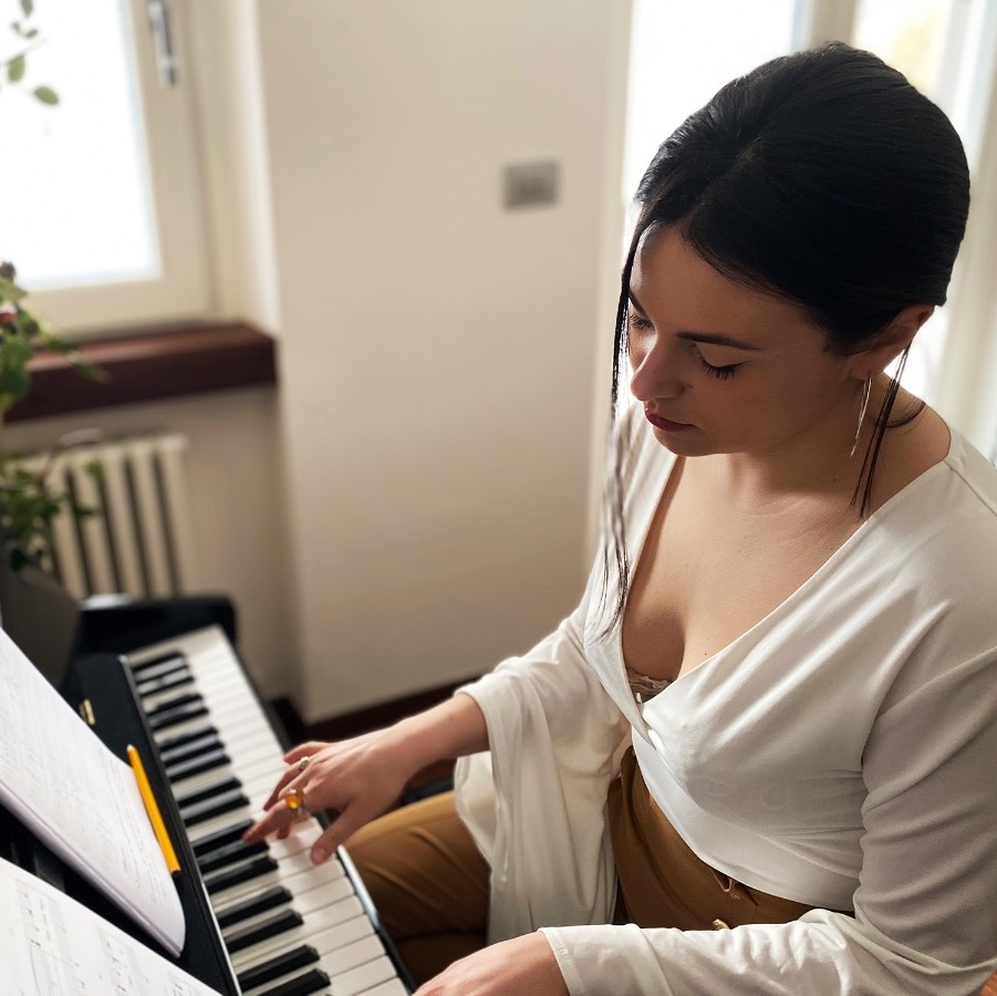 Chiara Bertelli (Elly)