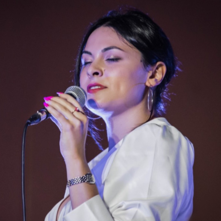 Chiara Bertelli (Elly)